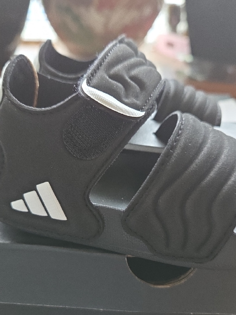 ☀️Adidas Kids Black Slip-On Sandals with White Logo-Unisex (NWT) - Picture 3 of 4